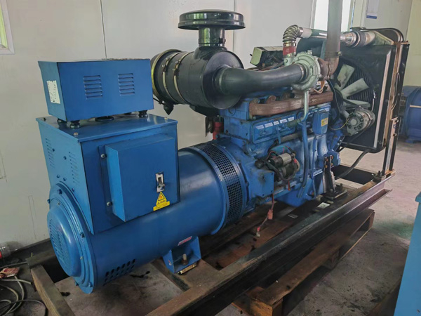 连州100kW柴油发电机组使用多级机油有哪些优缺点？
